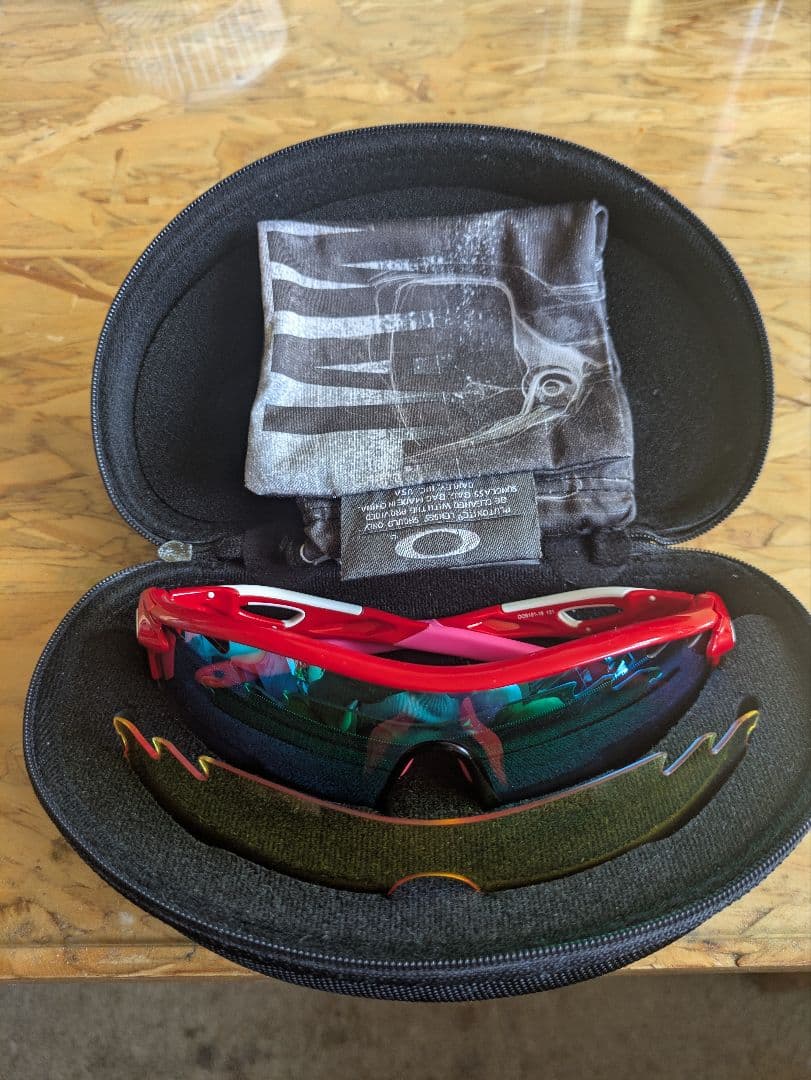 オークリー　 RADAR LOCK　替えレンズ付き