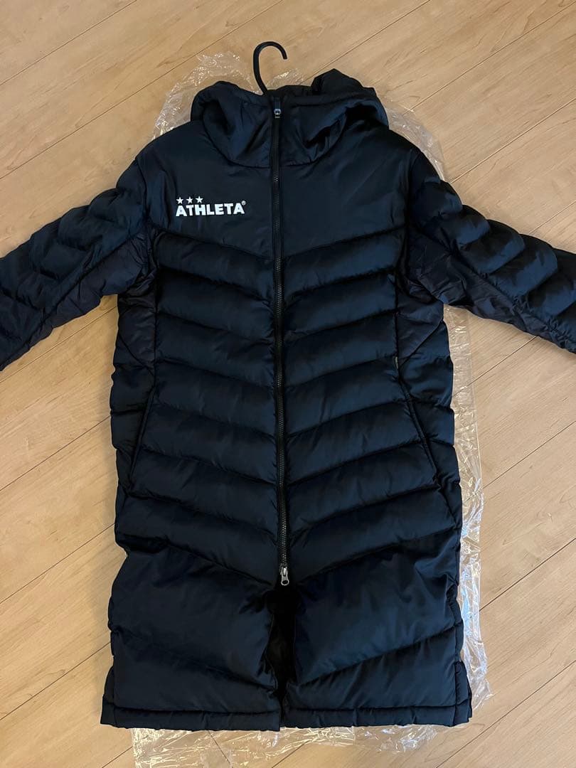 こ*う様 ATHLETA ブラック ダウンコート フード付き