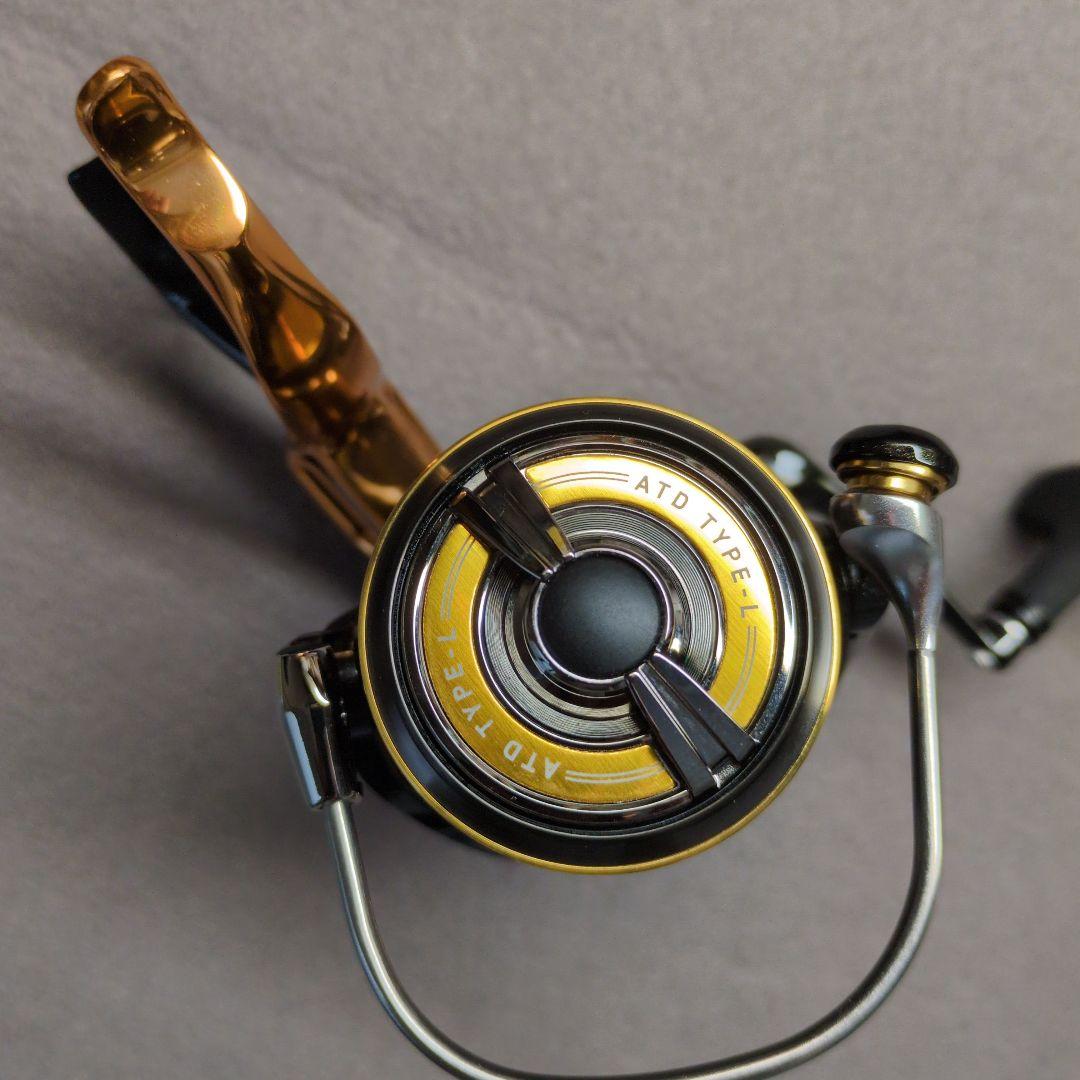 DAIWA22トーナメントISO 2500XH−LBD美品