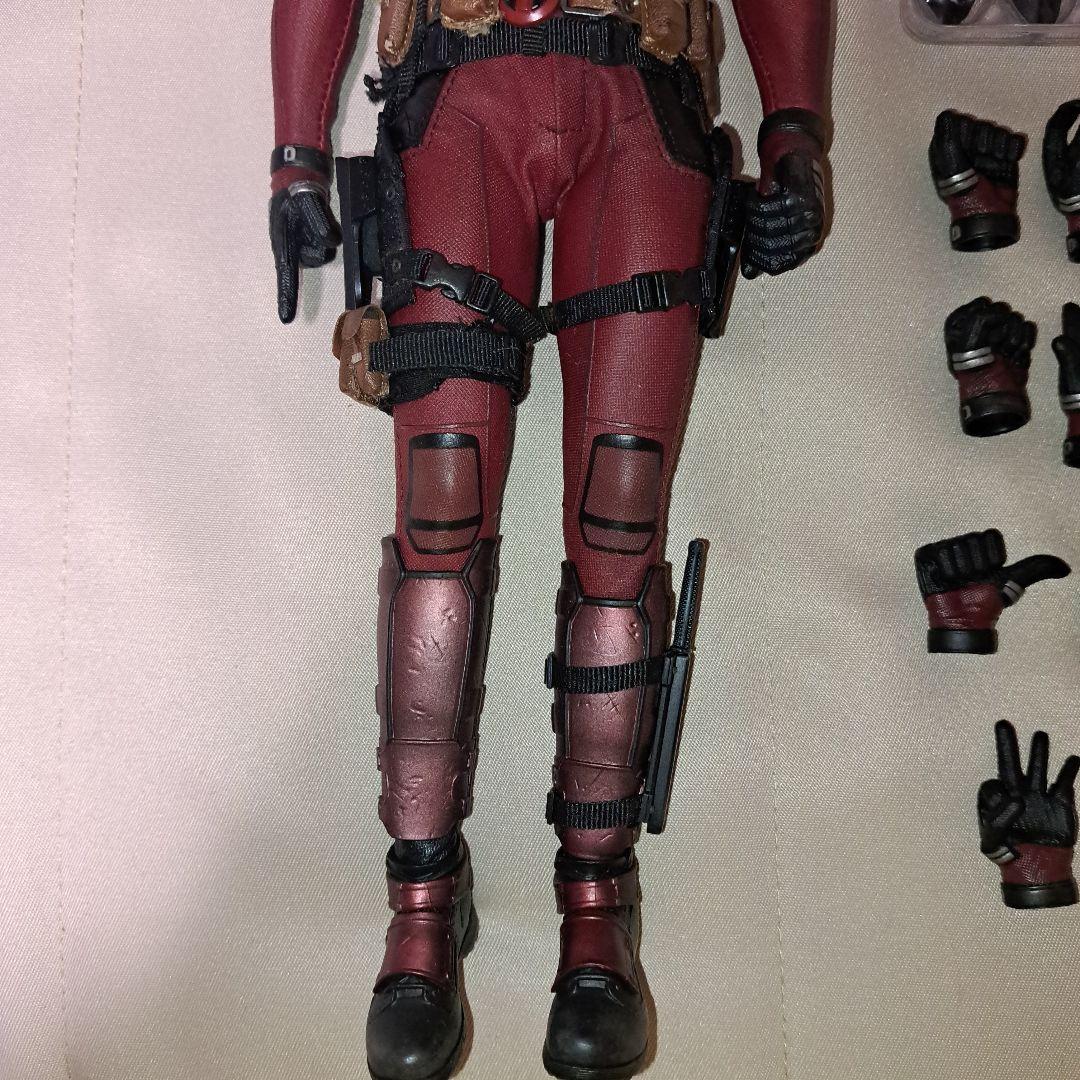 デッドプール　ホットトイズ