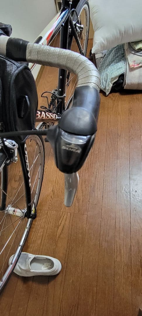 BASSOロードバイク浜松市内引き取り限定。即買い禁止。購入前にコメント下さい。
