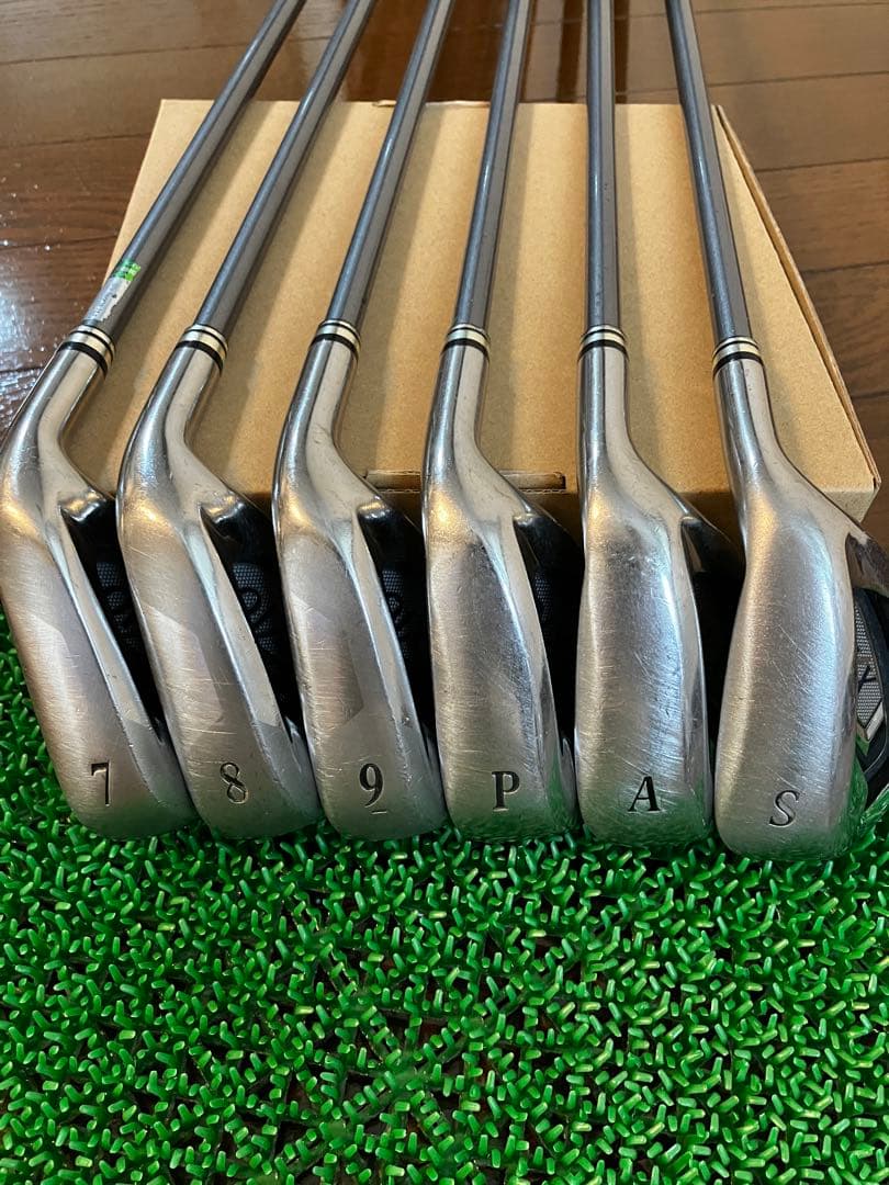 ゼクシオ7 MP700 カーボンシャフト フレックスS アイアンセット ６本