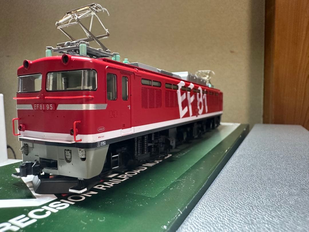 kato 1-322 16番　EF81 95号機　レインボー塗装　imon箱付き
