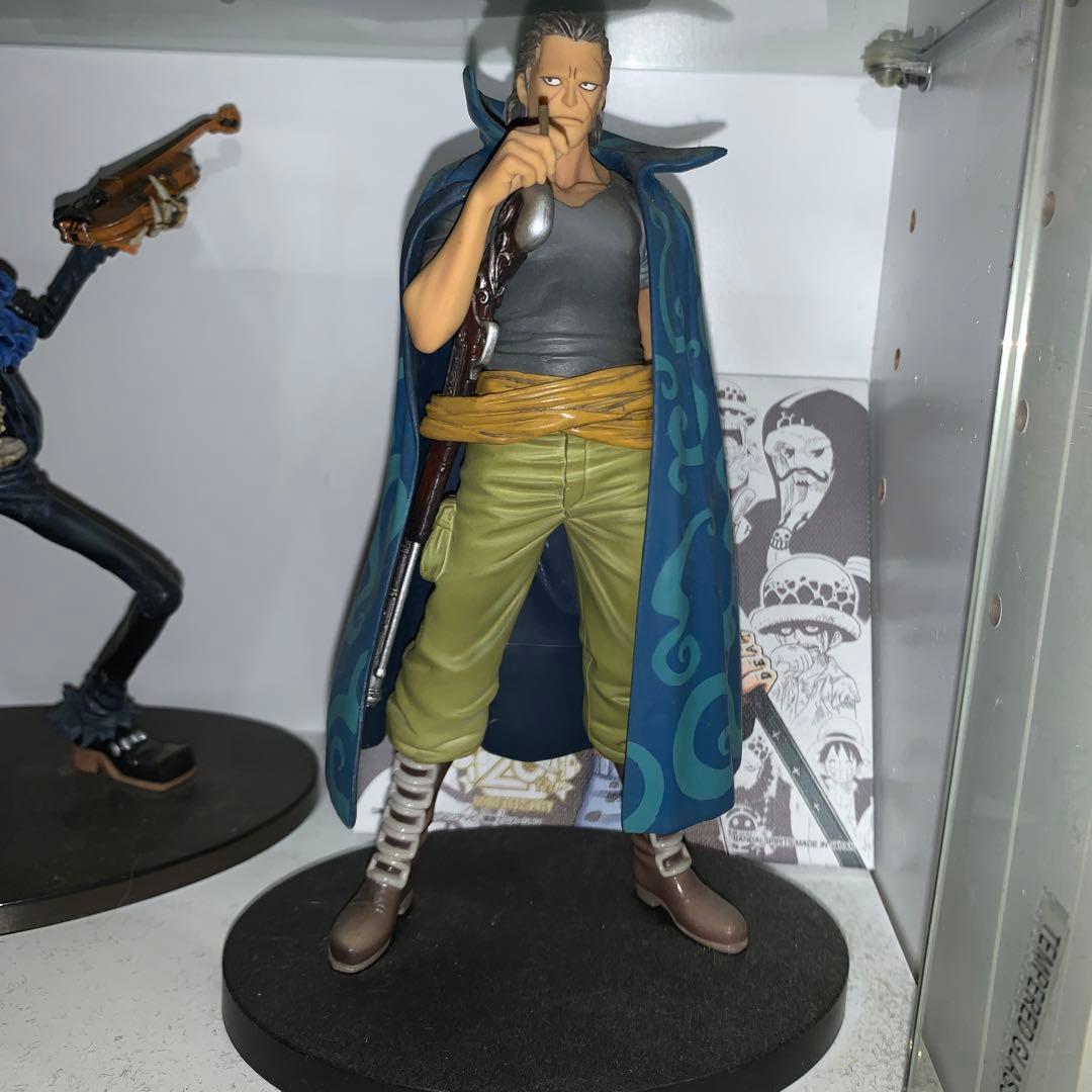 ワンピースフィギュア  引退