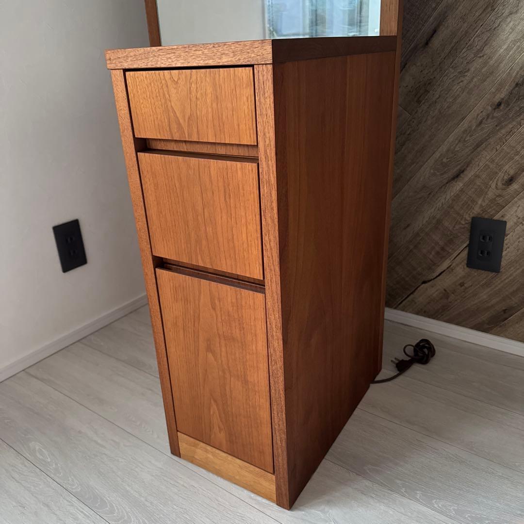 マスターウォール　トゥルム ドレッサー　ウォールナット 正規販売店購入