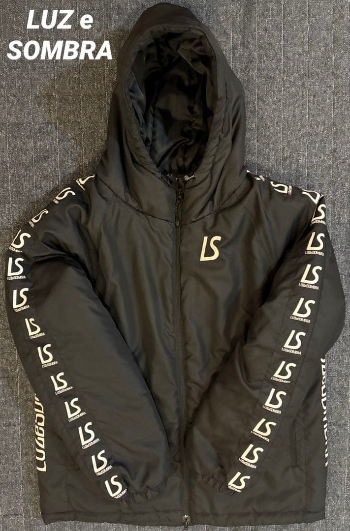Luz e Sombra ルースインソブラ　中綿コート　ブラック　裏地フリース
