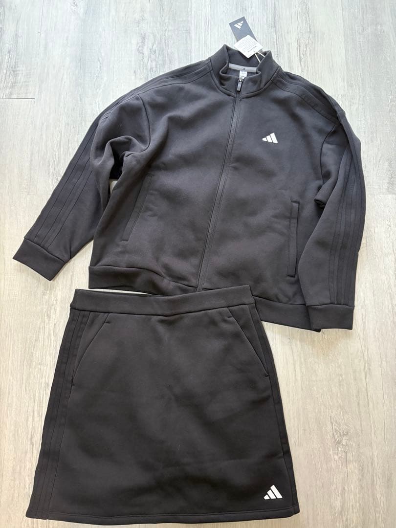 新品Lサイズ　ブラック　長袖トレーナー裏起毛スカート セットアップ ゴルフウェア