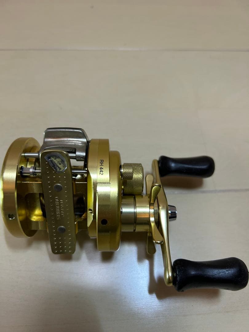 シマノ　カルカッタコンクエスト　100