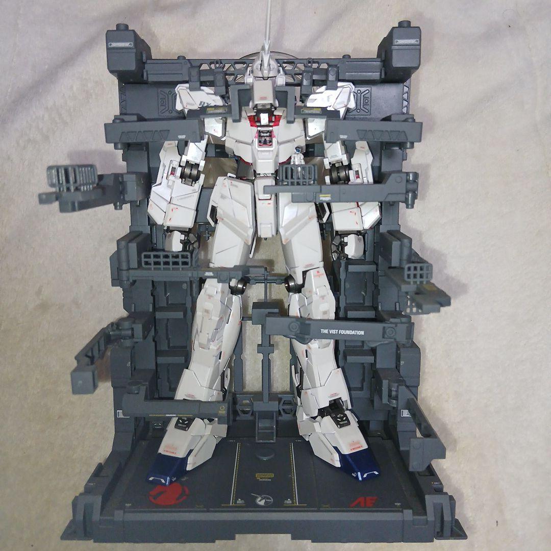 バンダイ　MG　ユニコーンガンダム+MS CAGE　ガンプラ　完成品
