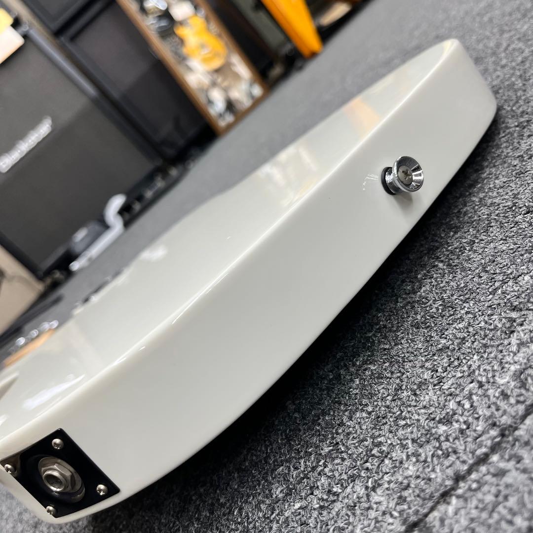 【11636】Squier affinity series White