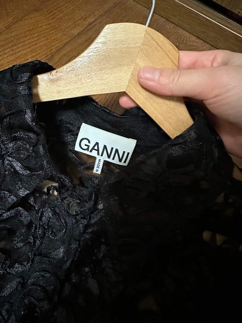 トップス 2024SSGANNI RIBBONTULLERAGLAN SHIRT