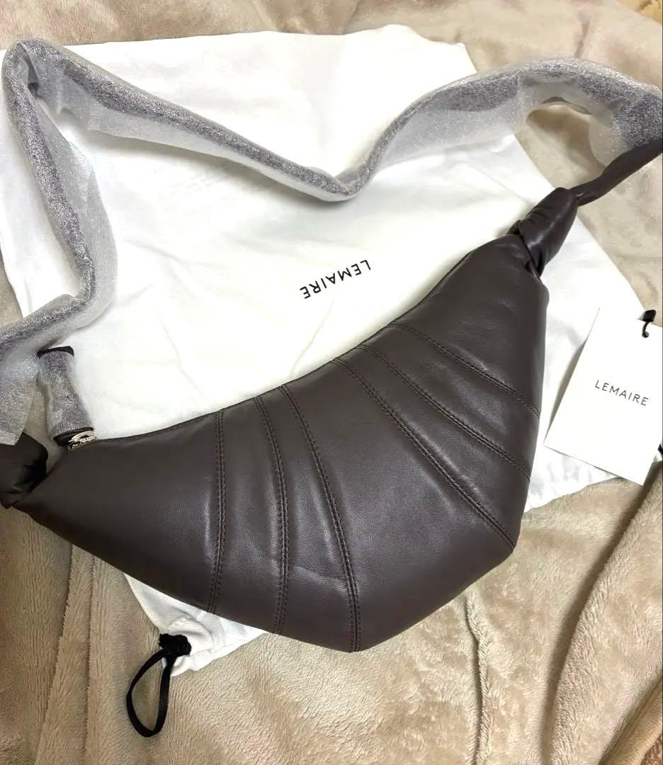 バッグ LEMAIRE Small Croissant Bag MINK