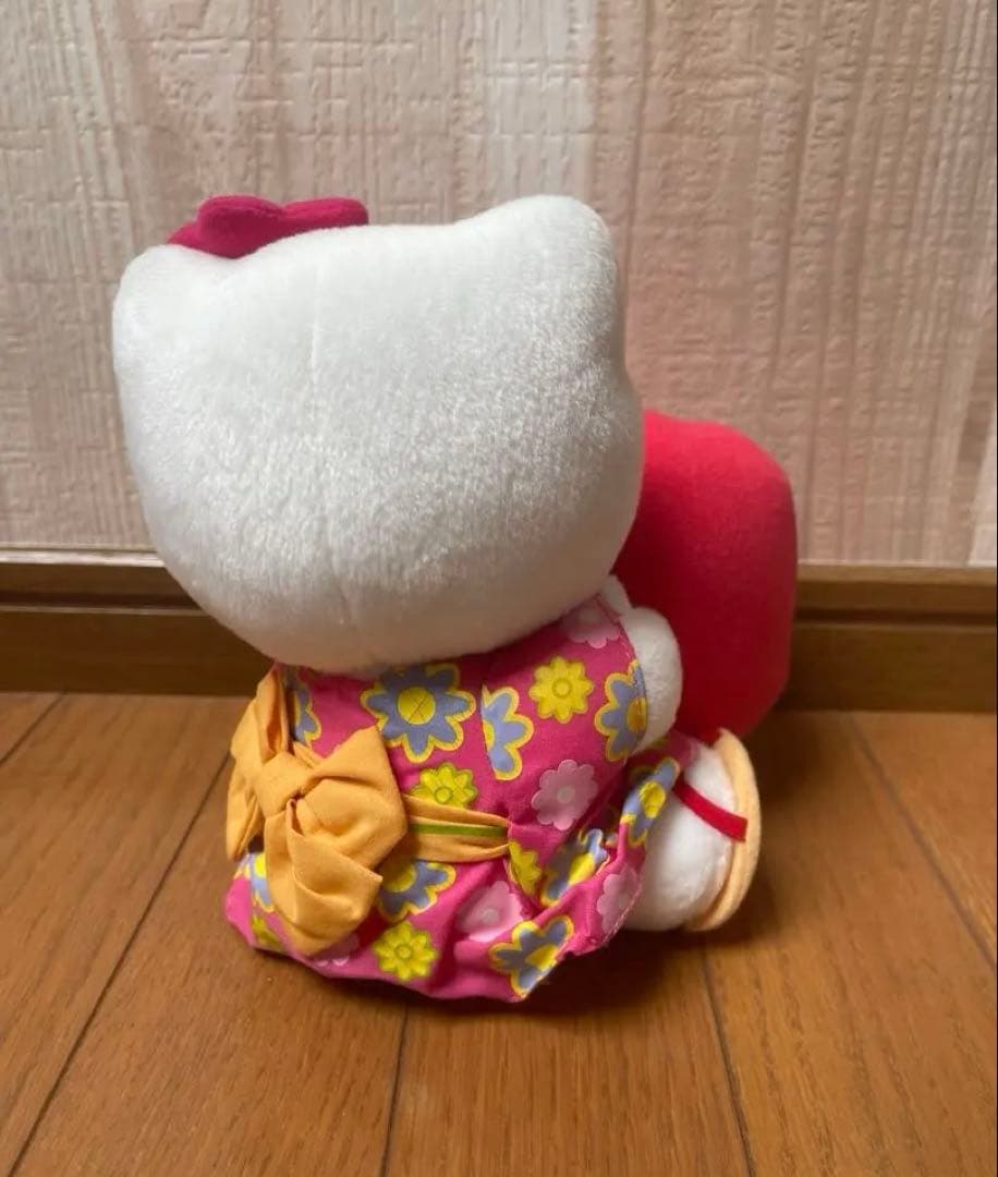 美品 ご当地キティ ハローキティ 紀州梅 和歌山限定 ぬいぐるみ