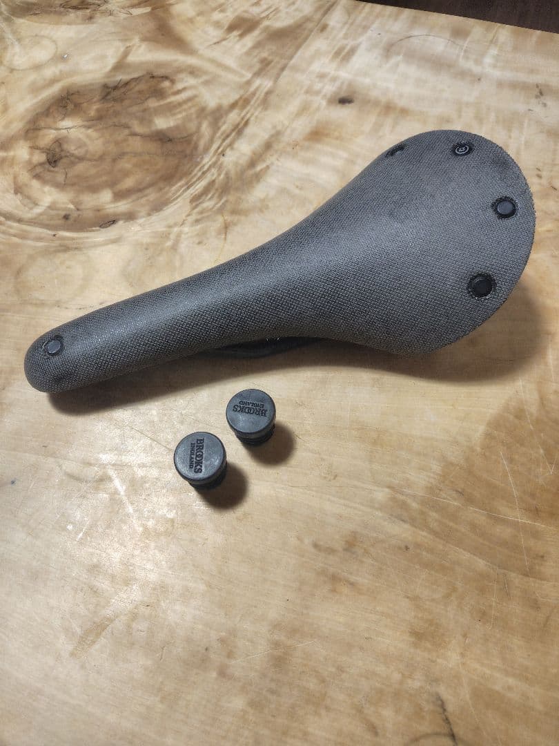 【値下げ】BROOKS カンビウムC13おまけ付き