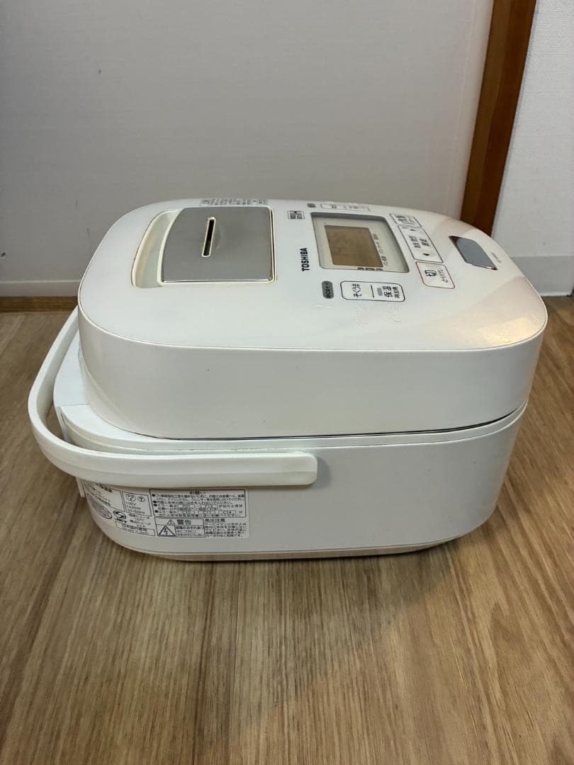TOSHIBA 東芝　RC-10VXH　真空圧力IH　本丸釜炊飯器