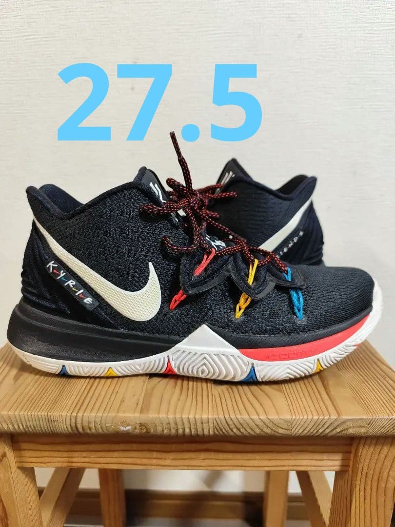 ま*る様 Nike Kyrie 5 Freinds ナイキ　カイリー5　フレンズ