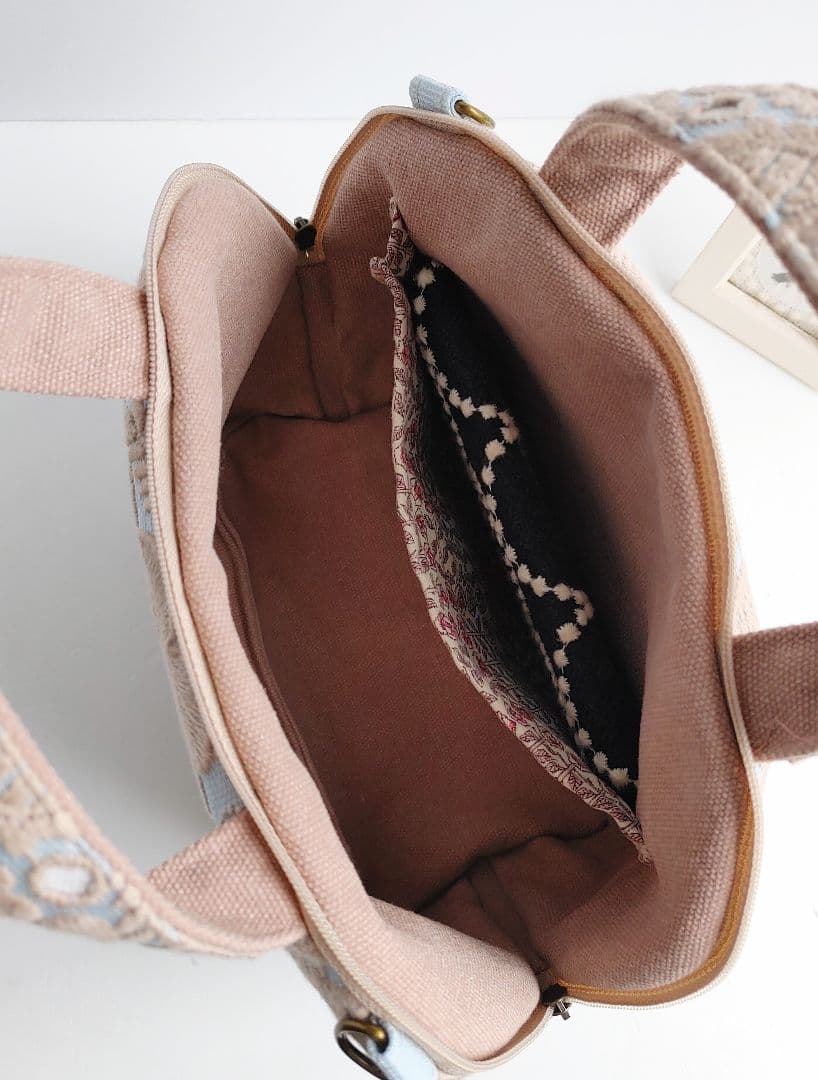 １点のみ　ミナペルホネン　smile flower ミニサイズ　まるいファスナー