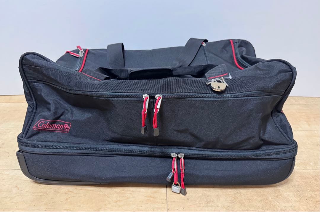 Colemanコールマンキャリー付き ボストンバッグ77L黒/赤 大容量　美品