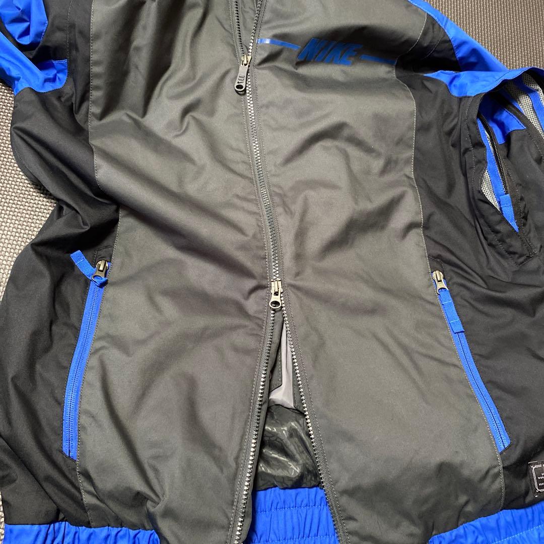 希少　NIKE ナイキ　fight スノーボードジャケット　ナイロンジャケット