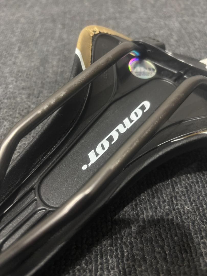 セラサンマルコ コンコールレーシング サドル