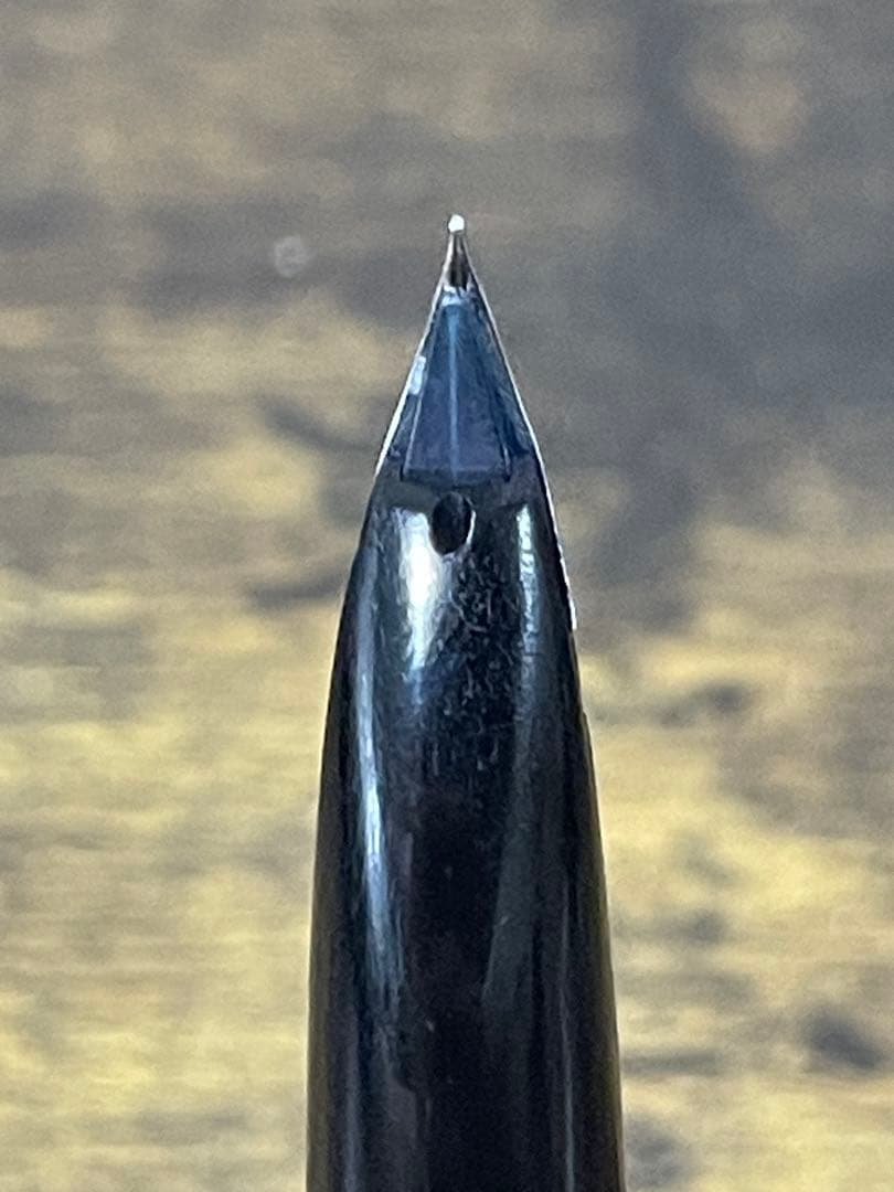 筆記確認＆洗浄済み　1978年製　18金　蝕刻　格子　パイロット　万年筆　細字