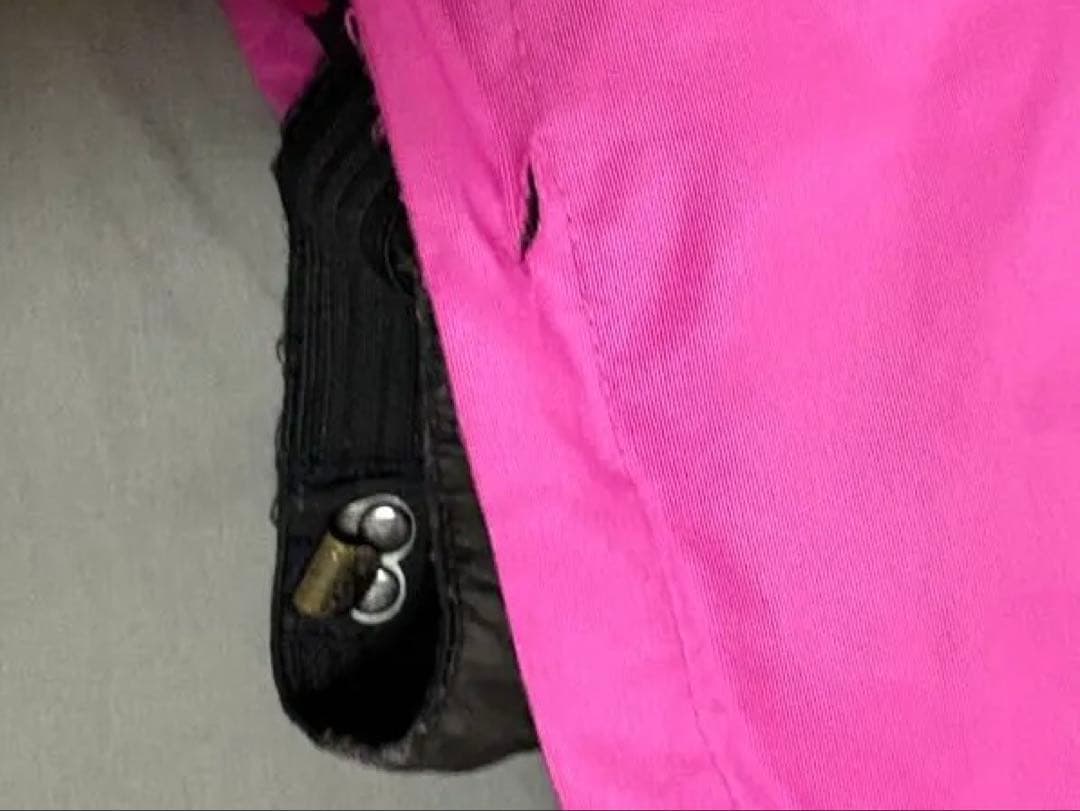 ハローキティ　スノボウェア９号上下セットおまけつき