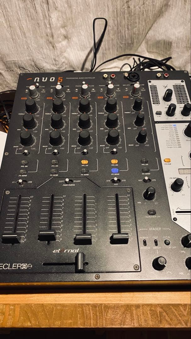 ecler DJ ミキサー