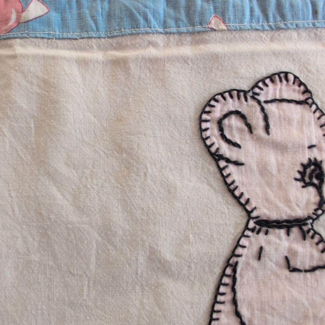 パッチワークキルト　アンティークキルト　動物柄