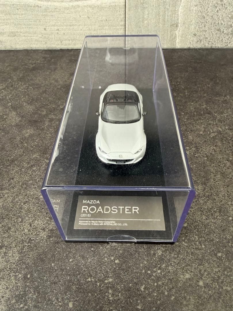 【美品】　マツダ　NDロードスター　1/43スケール　ミニカー