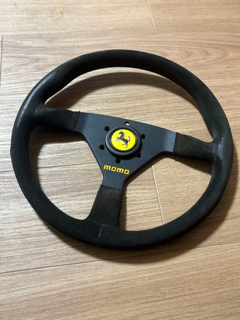 MOMO FERRARI 35パイ