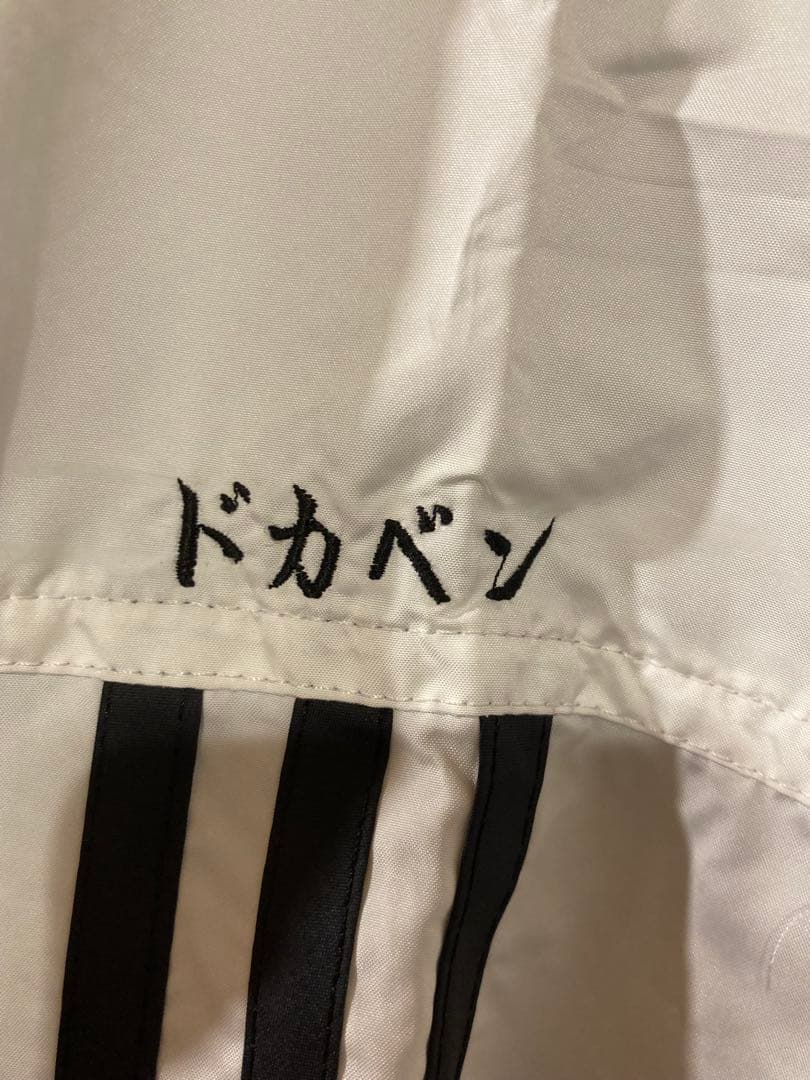 新品タグ付慶應義塾大学ウィンドブレーカー　L adidas製