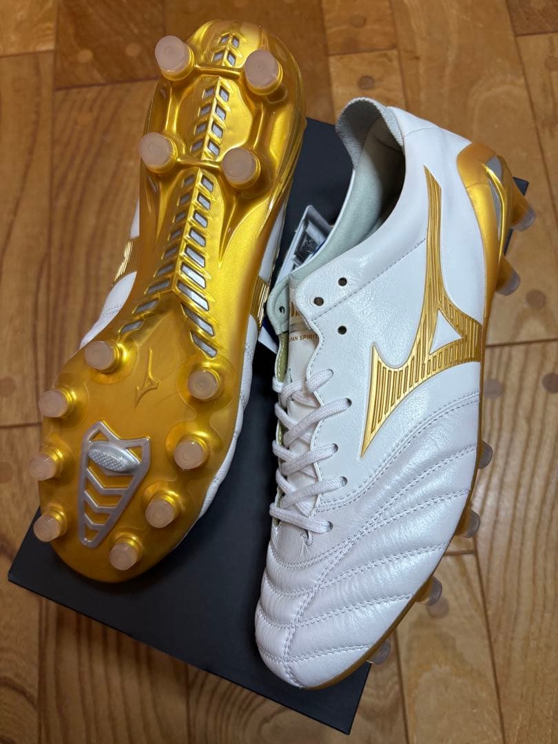 新品　最新　レアサイズ　限定　ミズノ　モレリア ネオ4 JAPAN 24cm