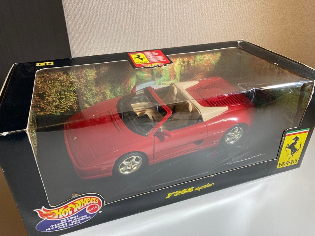 ミニカー FERRARI F 355 SPIDER 1:18