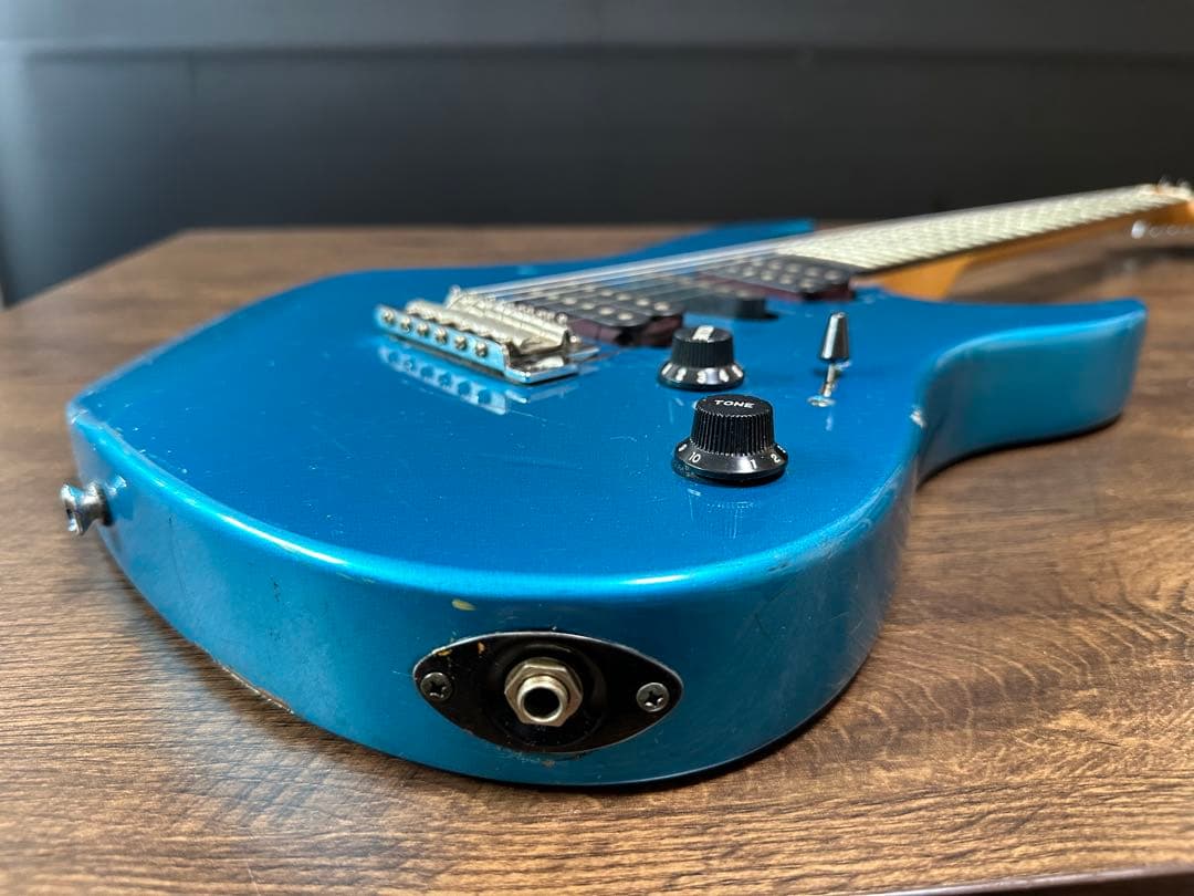 YAMAHA　ADVANCED FORM　YGX-121D　エレキギター