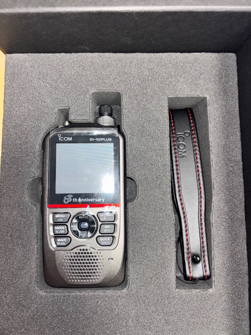 トランシーバー ICOM ID-52PLUS