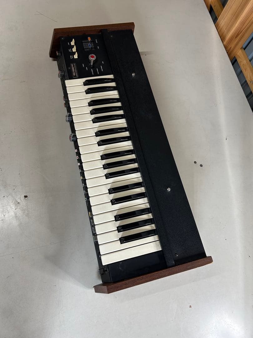 mini KORG-700S アナログシンセサイザー