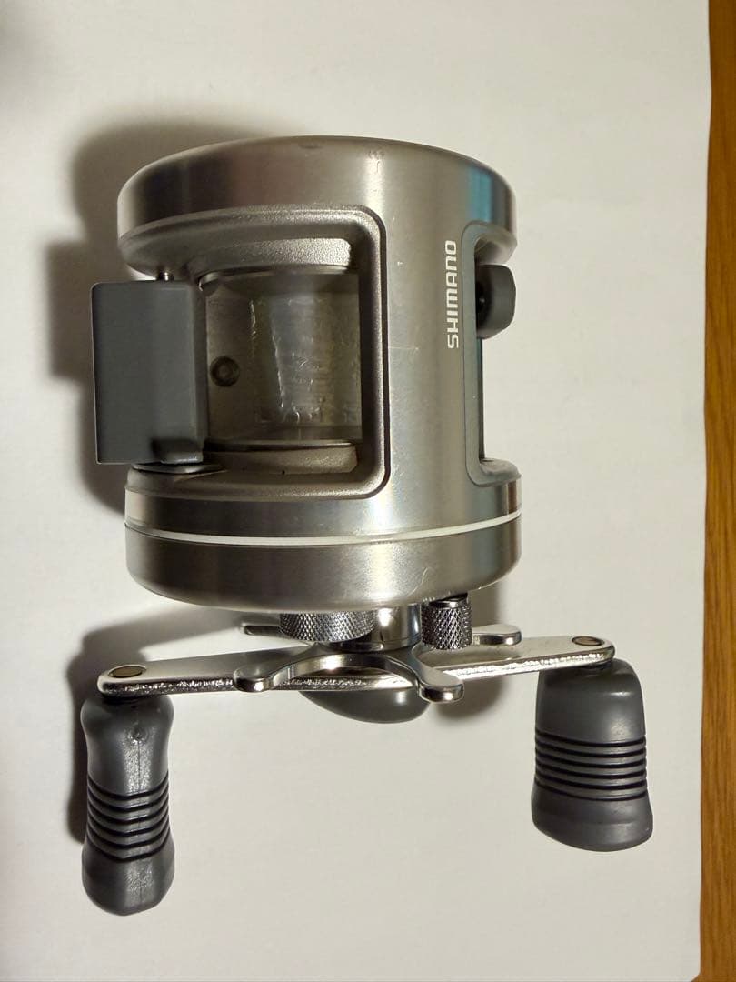 SHIMANO CALCUTTA 200 ベイトリール