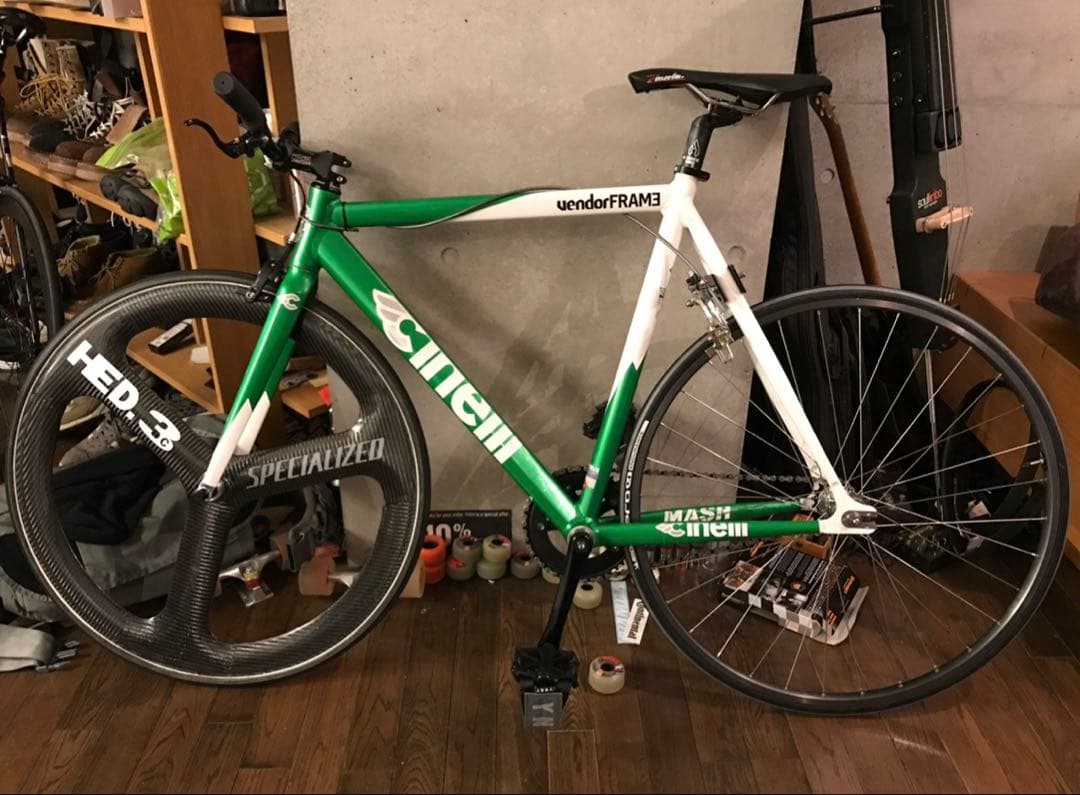 ピスト　チネリマッシュ　フレーム、クランクセット