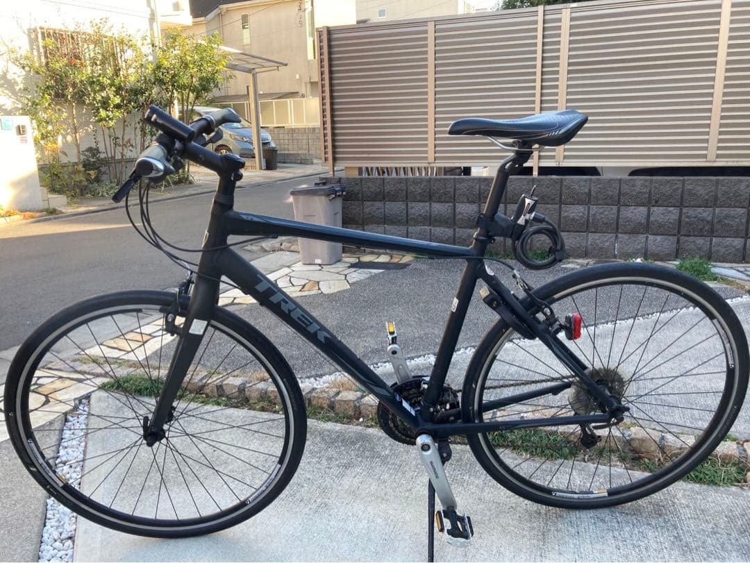 Trek クロスバイク 黒 7.4FX サイズ:20(175-180cm)