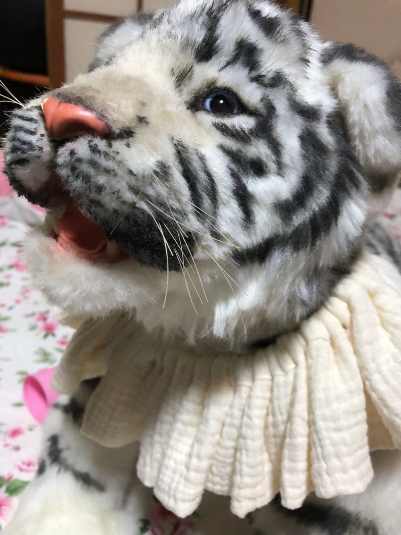 ホワイトタイガー ぬいぐるみ⭐️リボーンドール⭐️海外作家