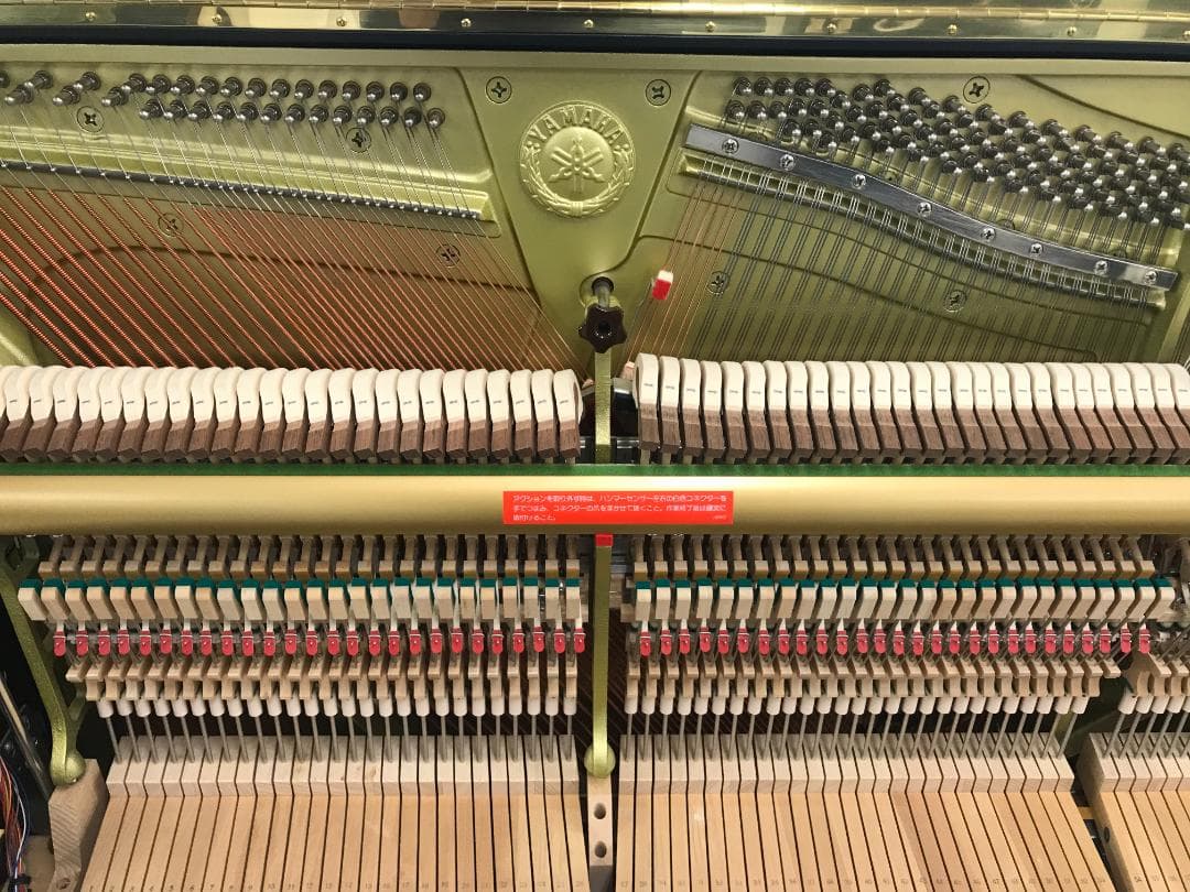 ★68336【アップライトピアノ】YAMAHA　YUS3SEB