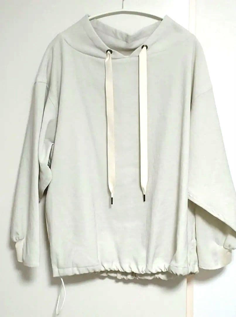 ビアズリー　パーカーライクプルオーバー