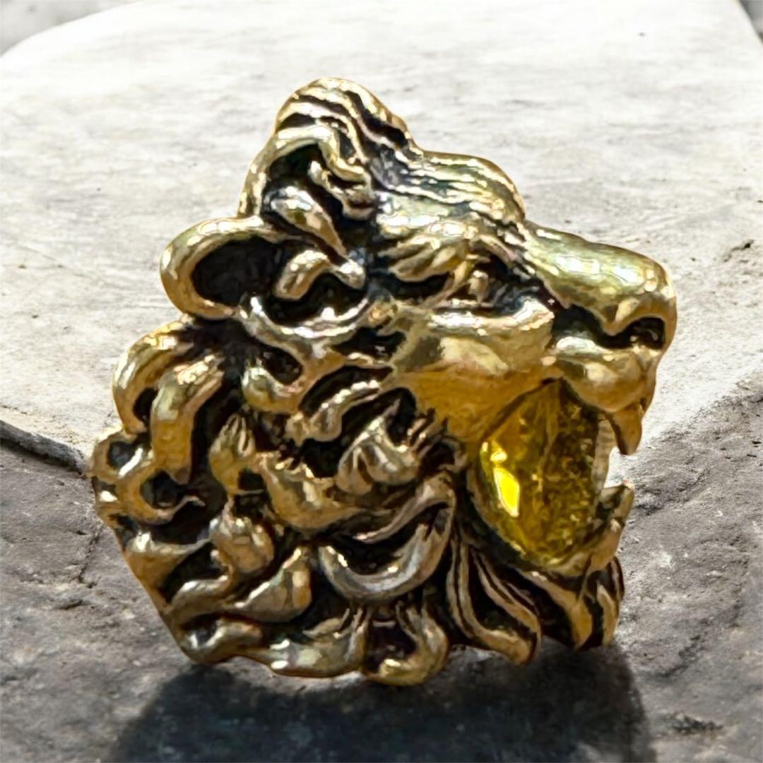 GUCCI ライオンヘッドリング（未使用品）10号