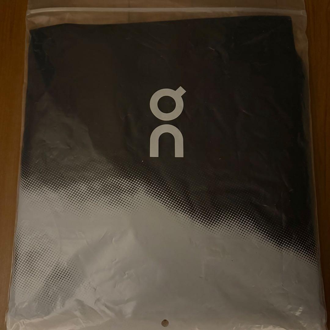 【新品】 on テニス XLサイズ Court T イガ シフィオンテク オン