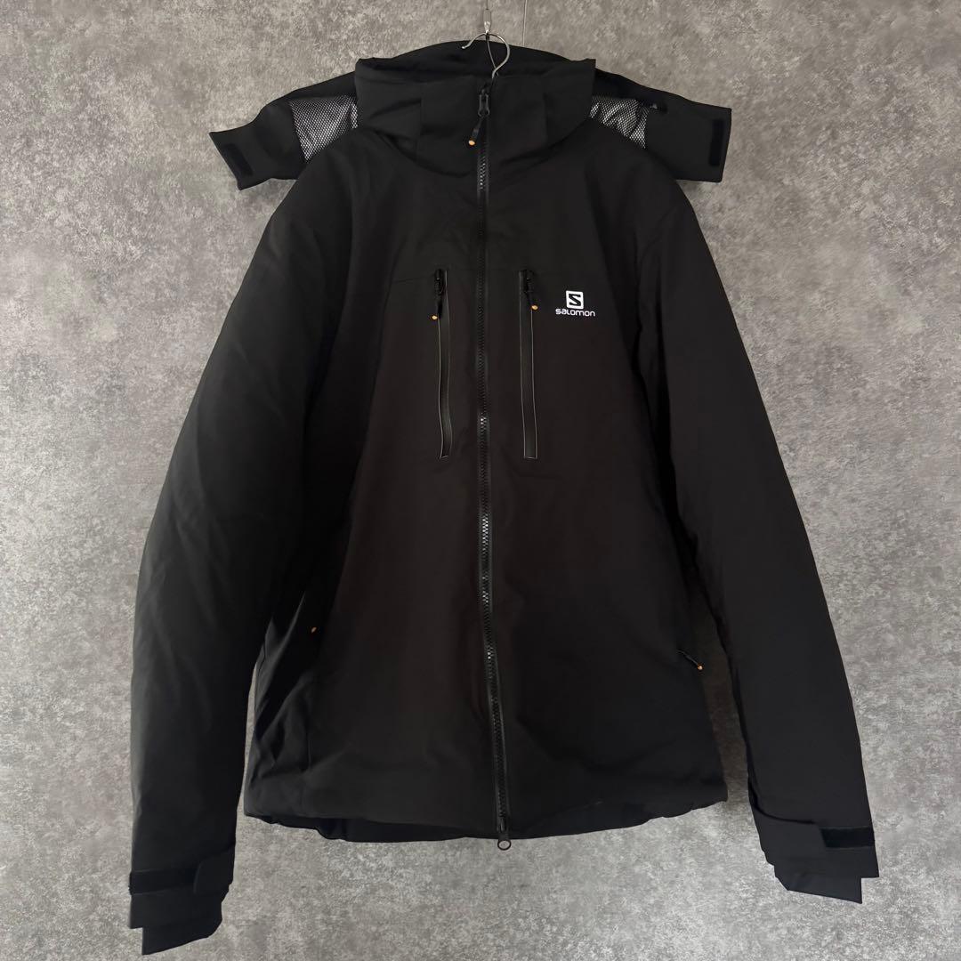 moca様　SALOMON 　スキーウェア　ダウンジャケット　フード付　ブラック