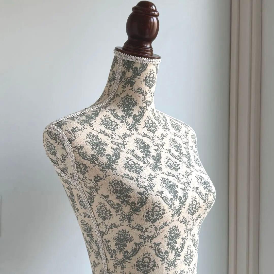 【美品】女性全身マネキン（衣服ディスプレイ/インテリア/ハンドメイド/洋裁にも）