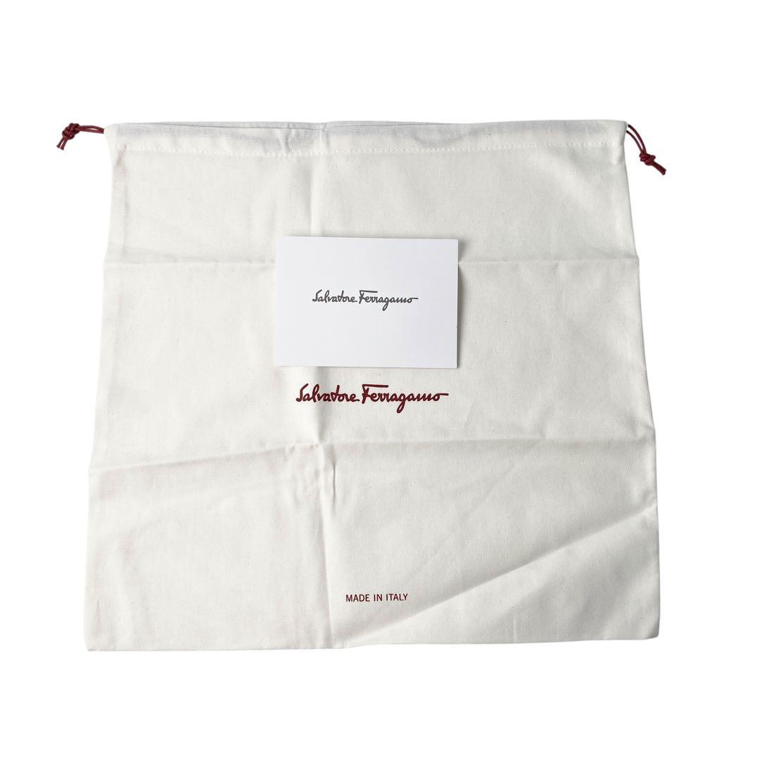 未使用 サルヴァトーレフェラガモ Ferragamo KAMORA 754729