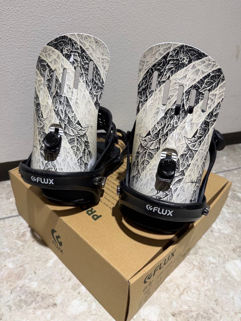 【限定モデル】FLUX 「Sadam Art」限定カラービンディング M