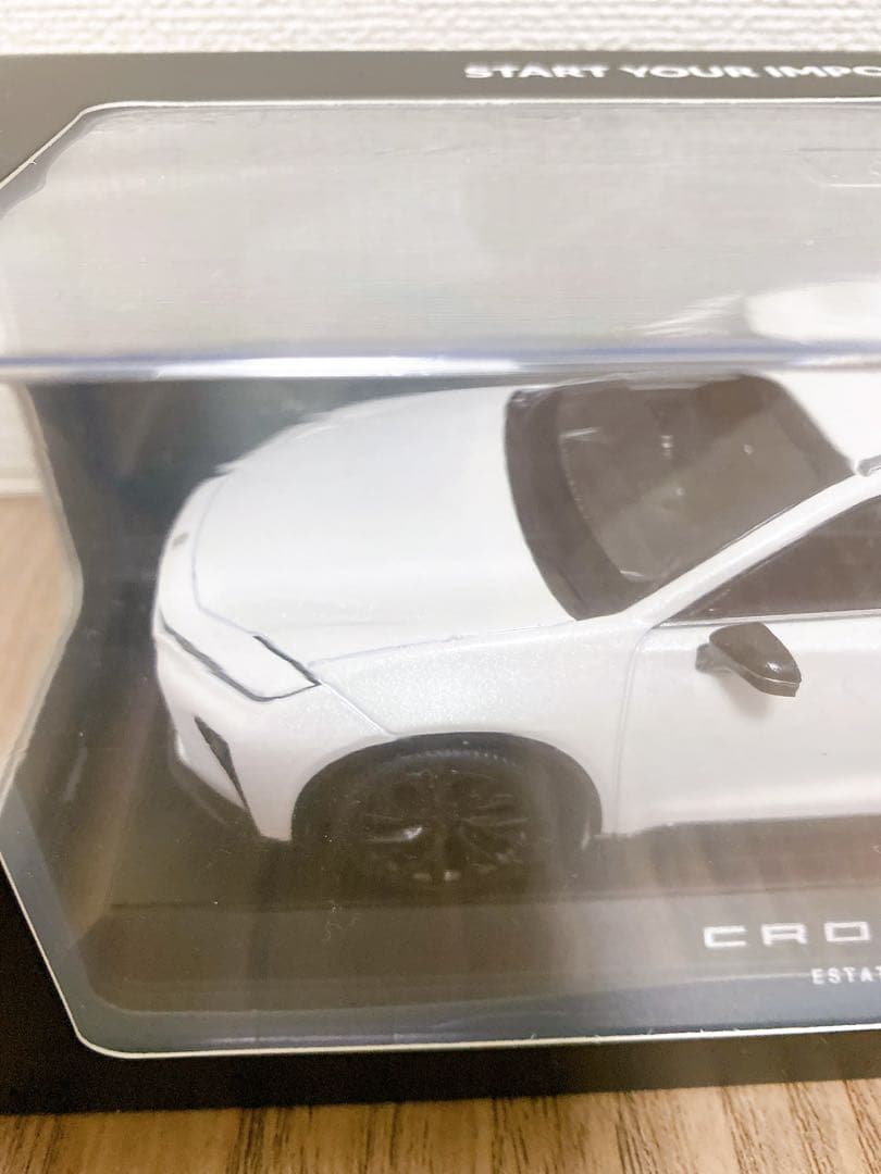 1/30 非売品 トヨタクラウンエステート 090 プレシャスホワイトパール