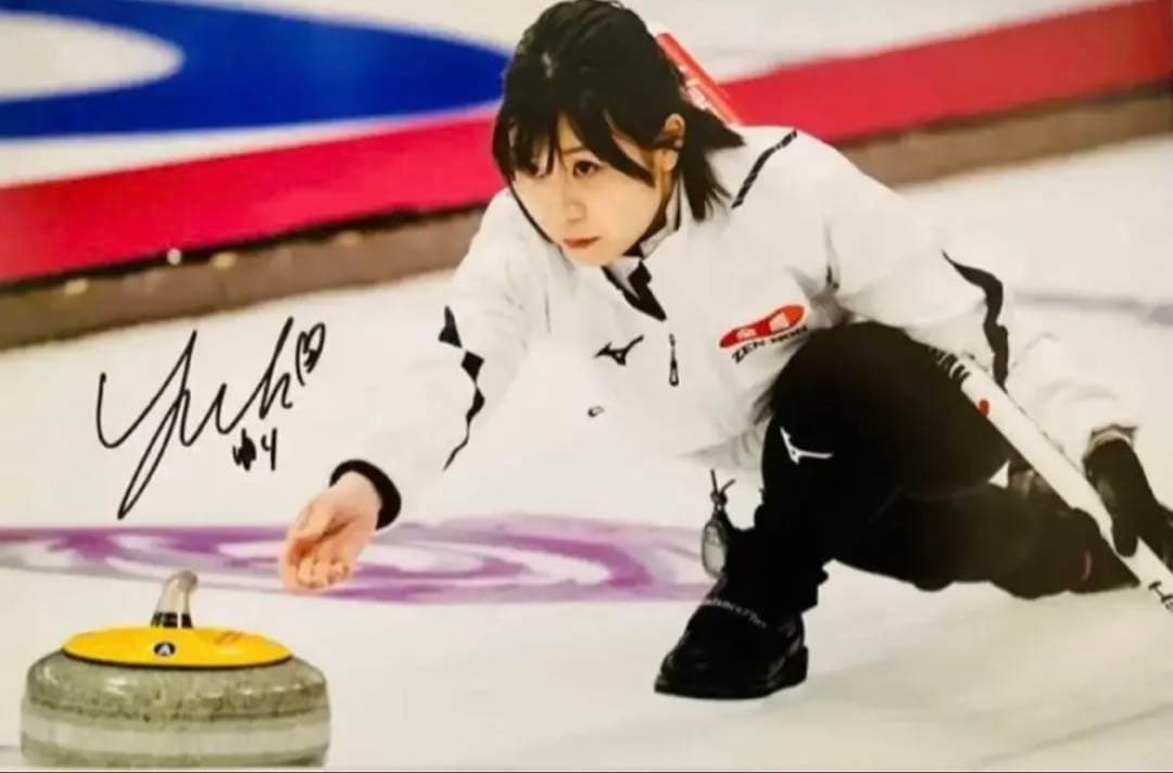 直筆サイン付き写真 ロコ•ソラーレ4選手 藤澤五月 吉田知那美ほか証明書付 4枚